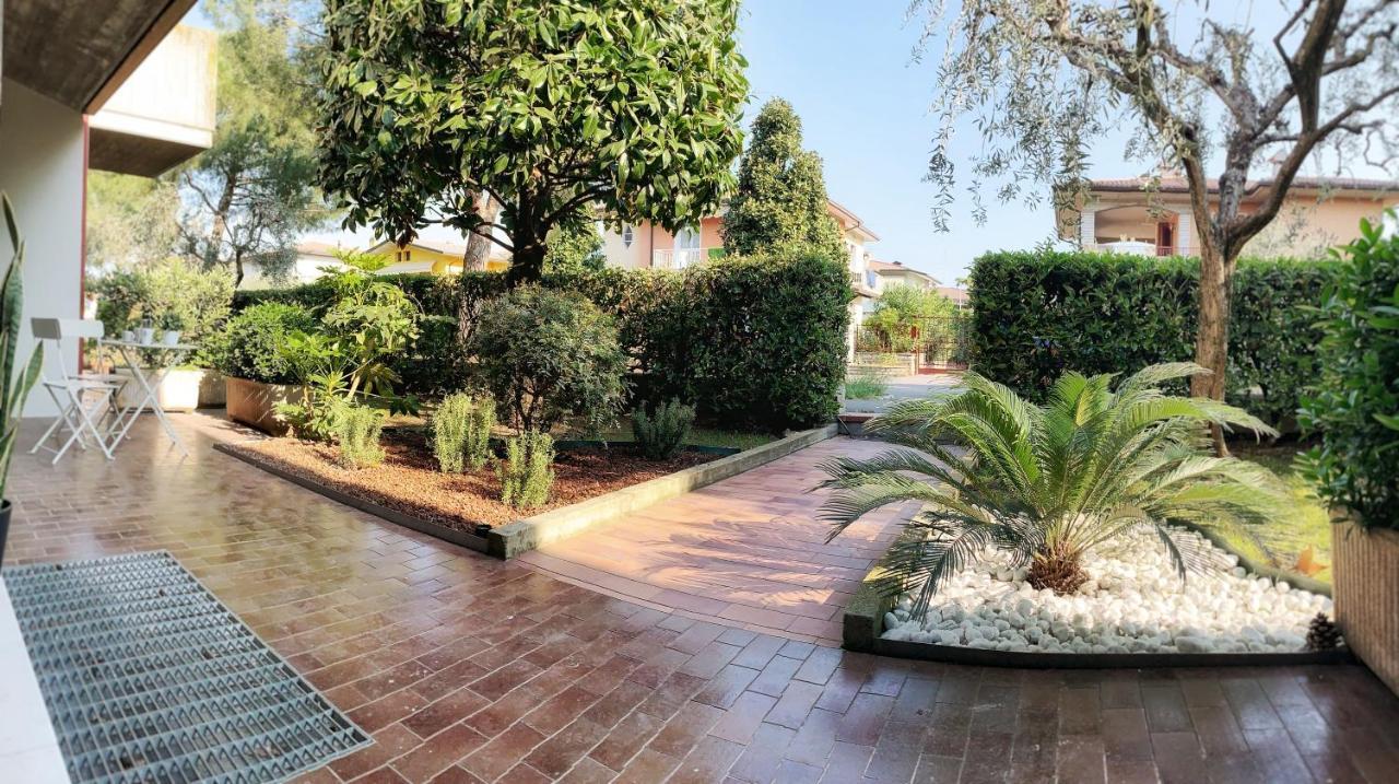Appartamento Casa Emilia Sirmione Exteriör bild
